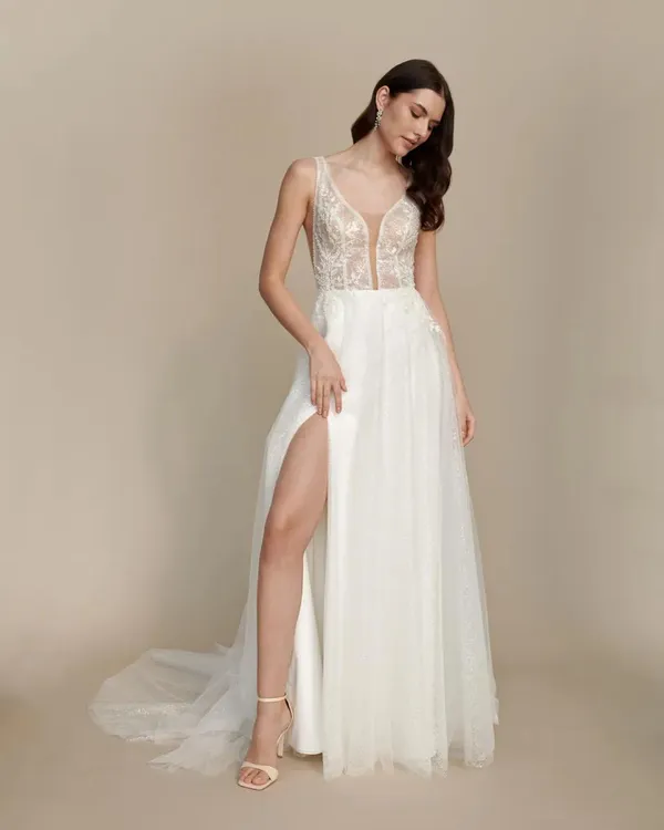 Brautkleid von Todi Bride