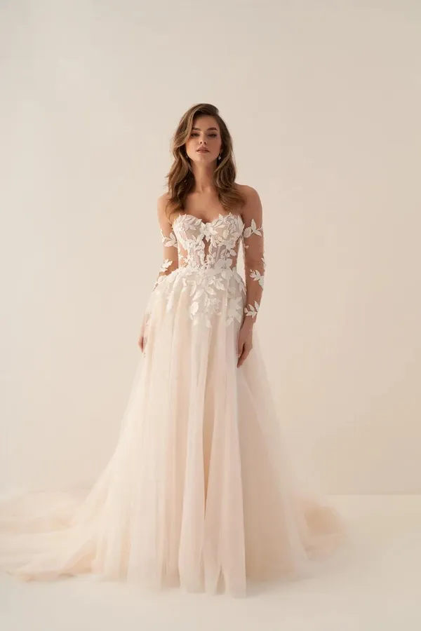 Brautkleid von MELROSÉ