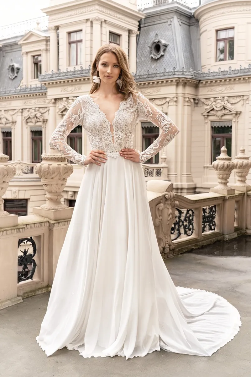 Brautkleid 1 von Agnes Fashion Group
