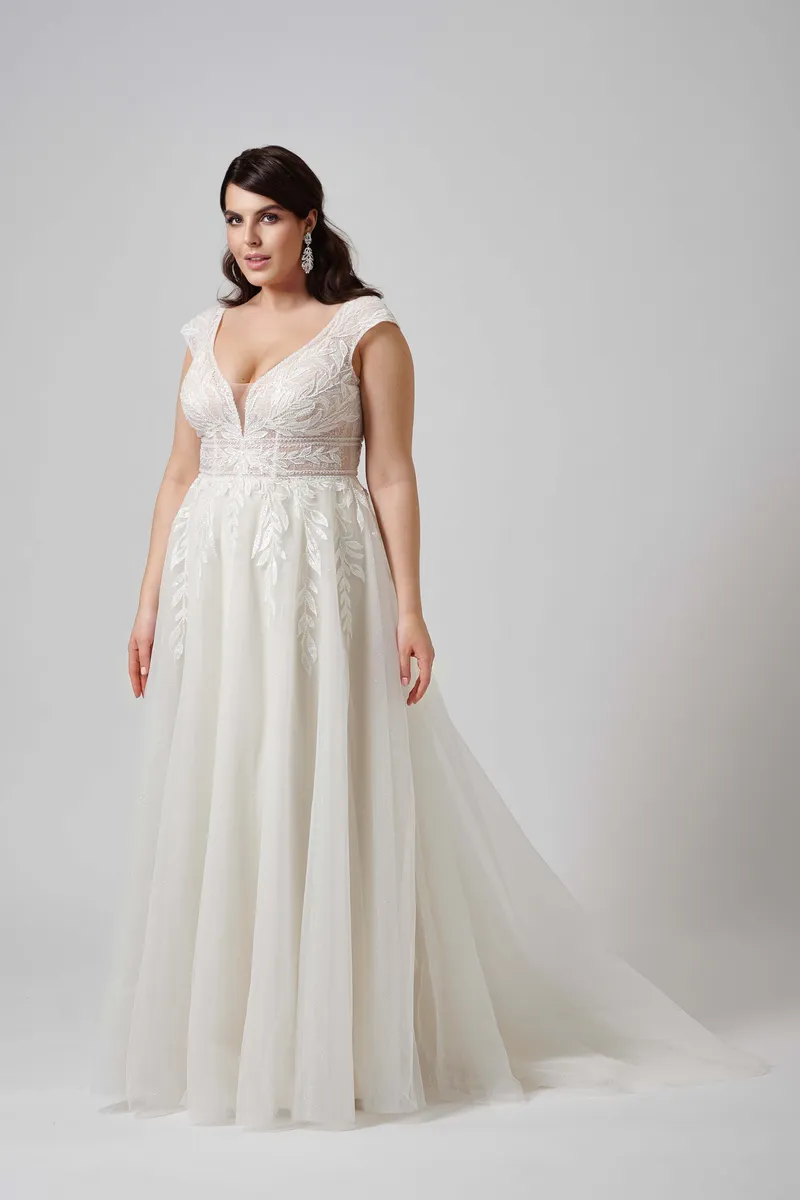 Brautkleid 3 von Agnes Fashion Group